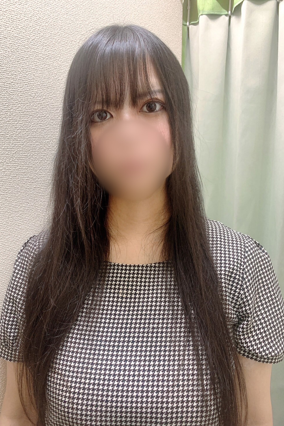 新人・りい